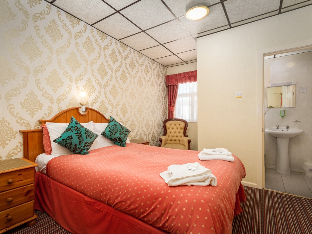Oak Lea Hotel interior
